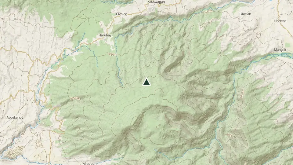 Topographic map of the area around the Mt. Lumot summit
